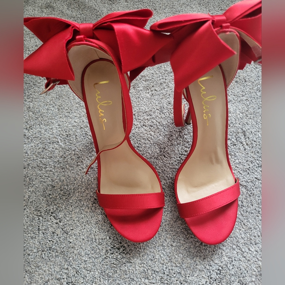 Lulu's Red Elegant Heeled Sandals - Picture 7 of 7